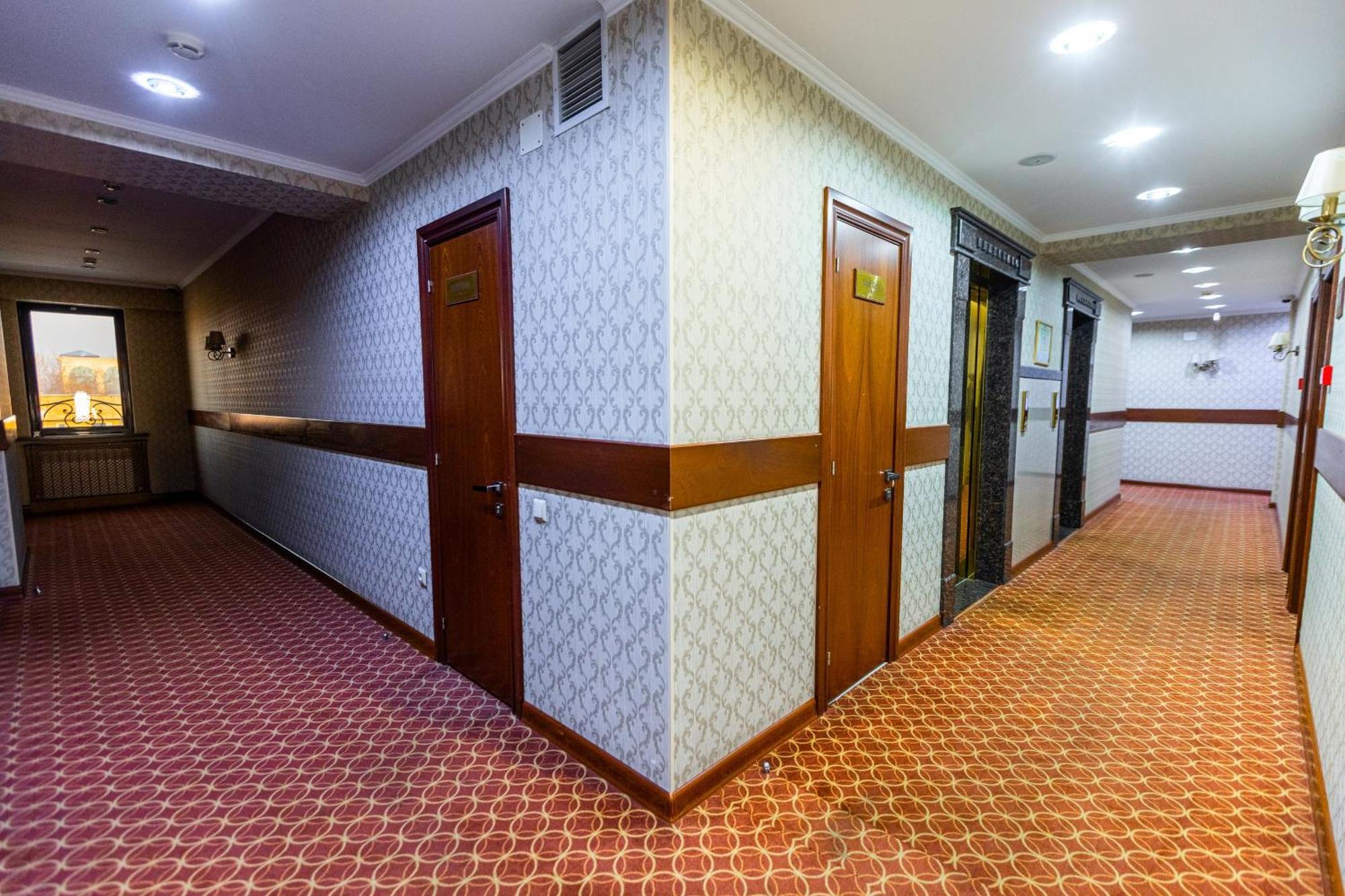 Plaza Hotel Almaty Exteriér fotografie